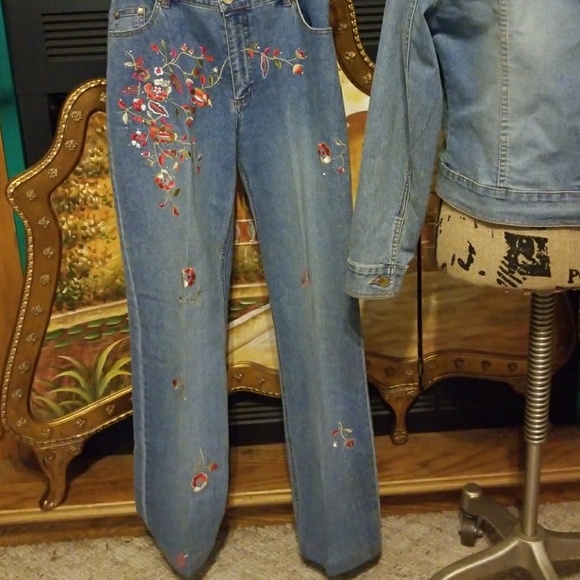 LANA ERICA JEAN SUIT - Picture 4 of 8